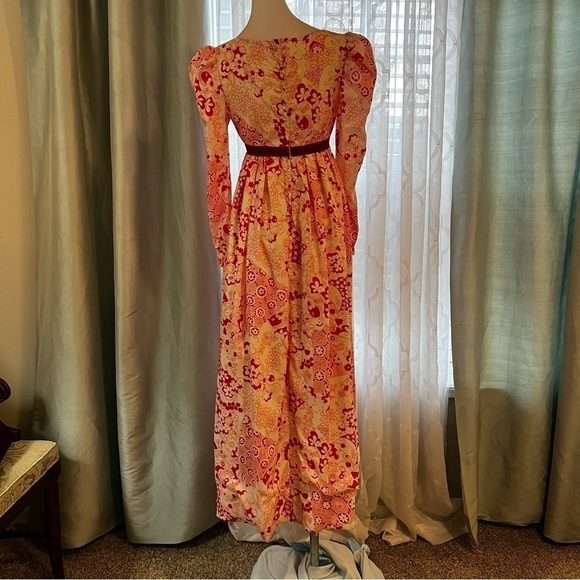 70’s Vintage BRADY BUNCH Party Dress S White Red Floral Puff Sleeves Maxi Dress - Picture 15 of 17